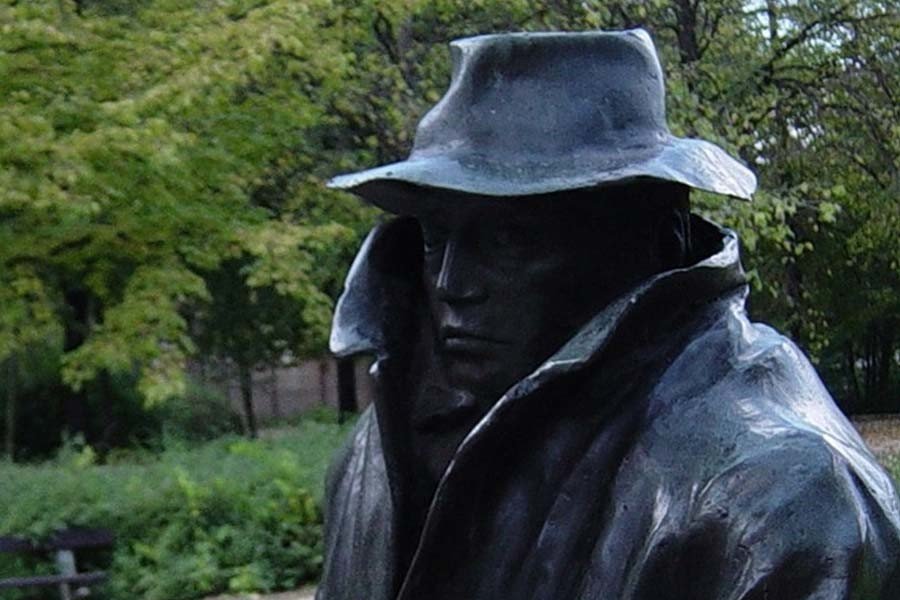 Ady-sorozat a Centrál kávéházban