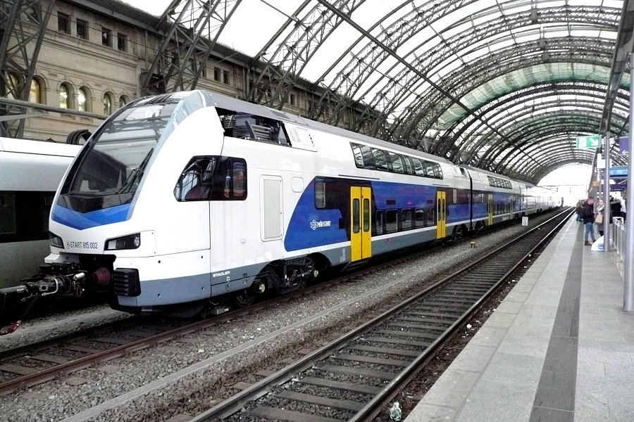 Emeletes vonatok a Budapest-Vác vasútvonalon