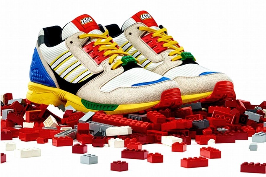 Adidas ZX 8000 sportcipő LEGO dizájnnal