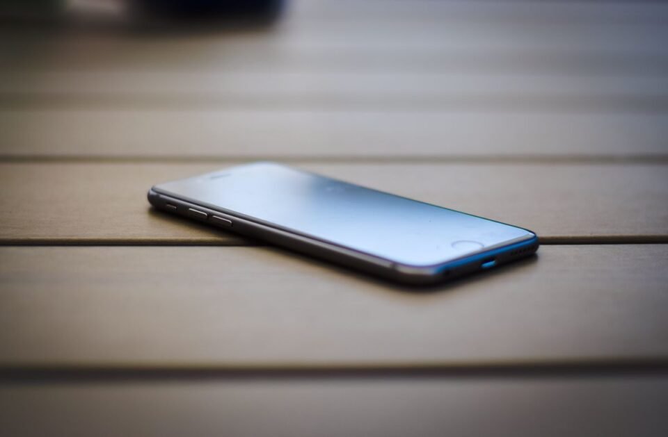 Egyetlen kiegészítő a telefonunk hosszan tartó épségéért