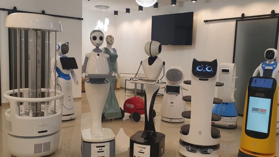 Jönnek a robotok